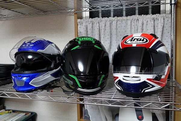 arai【お得】2017年製　カブト　ヘルメット　FF-R3フルフェイス　　Lサイズ